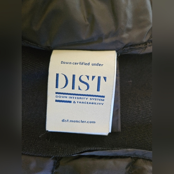 NWOT Montclair jacket. Black women's small. Has stretch - Picture 3 of 12